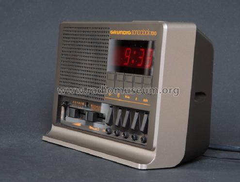sonoclock 700; Grundig Radio- (ID = 764763) Radio