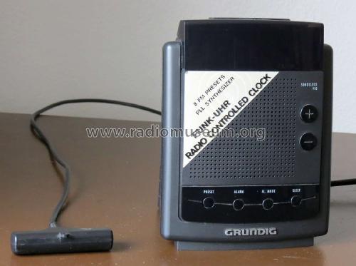 Sono-Clock 910; Grundig Radio- (ID = 1980480) Radio