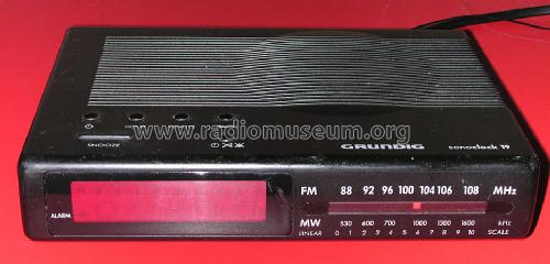 Sonoclock 19; Grundig Radio- (ID = 1407597) Radio