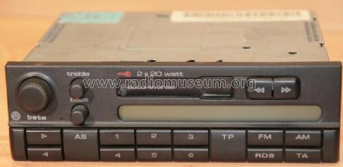 VW Beta 4 G.HF63-00 / G.HG67-00 - VW 3B0 035 152; Grundig Radio- (ID = 2149340) Car Radio