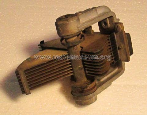 Midline Condenser ; Hammarlund Mfg. Co. (ID = 2151810) Radio part