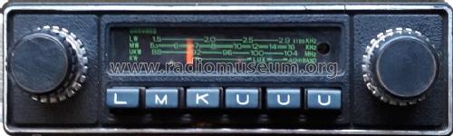 Harvard AM/FM car radio M-463UT; Harris Overseas Ltd. (ID = 2609321) Car Radio