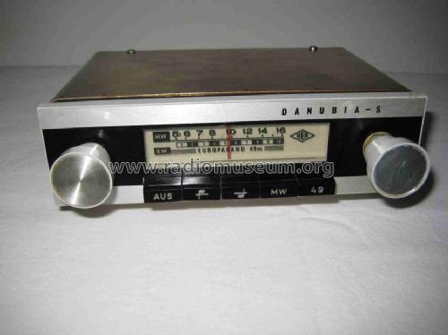 Danubia S; HEA; Wien (ID = 536740) Car Radio