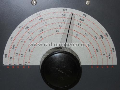 Laboratory Signal Generator IG-42E; Heathkit Brand, (ID = 1928400) Equipment