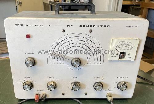 RF Generator IG-5242; Heathkit Brand, (ID = 2715369) Equipment