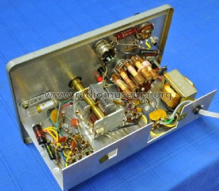 RF Signal Generator IG-102S; Heathkit Brand, (ID = 758557) Equipment