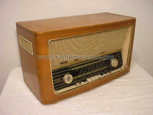 Ergo Melodia ; Helkama-Radio Oy; (ID = 1957041) Radio