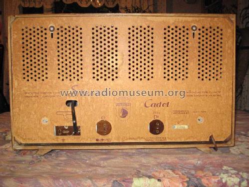 Celeston Cadet ; Oy Helvar; Helsinki (ID = 238446) Radio