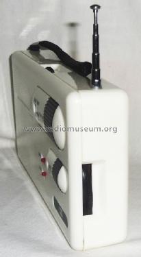 Happy New - MW/UKW Portable Radio ; HERU - International (ID = 2001096) Radio