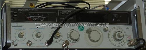 Signal Generator 8640B; Hewlett-Packard, HP; (ID = 2150355) Equipment