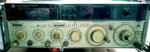 Signal Generator 8640B; Hewlett-Packard, HP; (ID = 3021121) Equipment