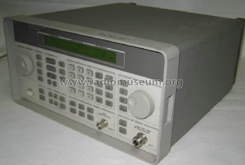 Signal Generator 8648A; Hewlett-Packard, HP; (ID = 1509925) Equipment