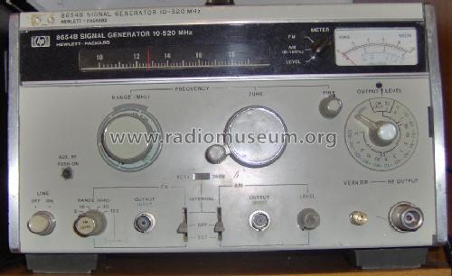 Signal Generator 8654B; Hewlett-Packard, HP; (ID = 1739626) Equipment