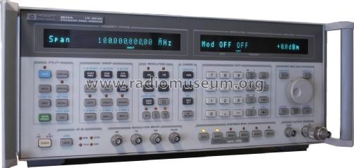 Synthesized Signal Generator 8644A; Hewlett-Packard, HP; (ID = 2176113) Equipment