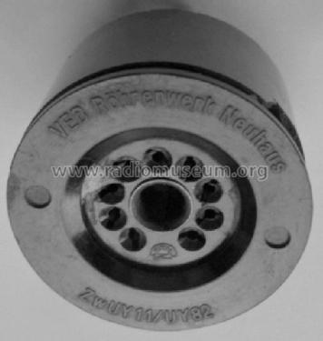 Röhrenadapter, Tube Adapter, Adaptateur Lampes Zwischenfassung; Hilfsmaterial - (ID = 1798361) Radio part