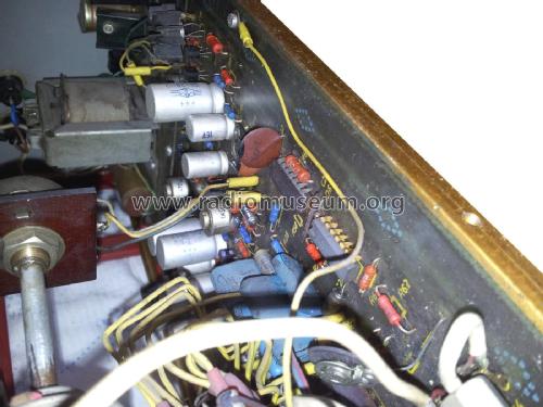 Decade Generator M 330; Hiradástechnikai (ID = 2642424) Ausrüstung