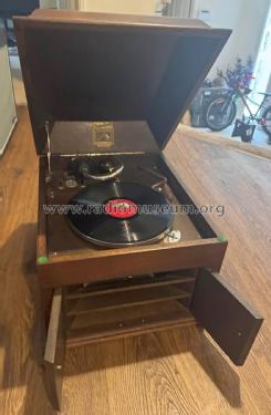 109; His Master's Voice N (ID = 3138344) TalkingM
