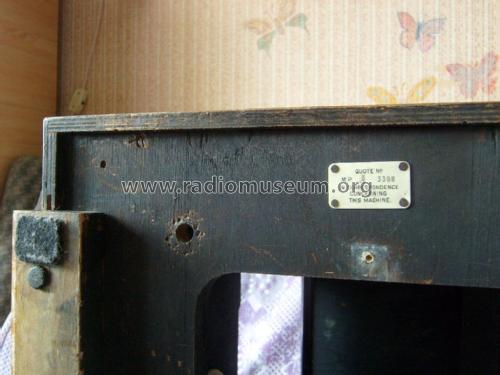 1200; HMV Brand, His (ID = 2323642) Radio