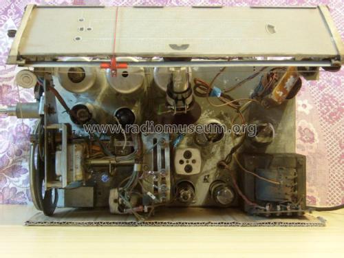1200; HMV Brand, His (ID = 2323651) Radio