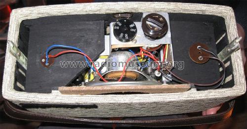 1451; HMV Brand, His (ID = 2542263) Radio