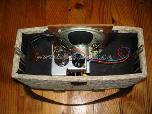 1451; HMV Brand, His (ID = 625164) Radio