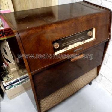 AM/FM Auto Radio-Gramophone 1633; His Master's Voice (ID = 1576752) Radio