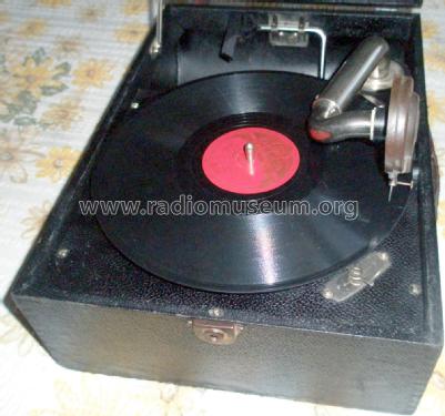 Gramophone 794; His Master's Voice (ID = 2061372) TalkingM