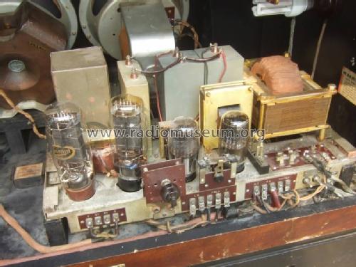 Autoradiogram 800; HMV Brand, His (ID = 1317416) Radio