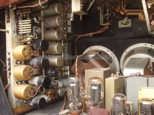 Autoradiogram 800; HMV Brand, His (ID = 1317418) Radio
