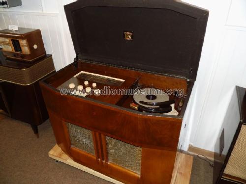 Radiogram 1611; His Master's Voice (ID = 1530154) Radio