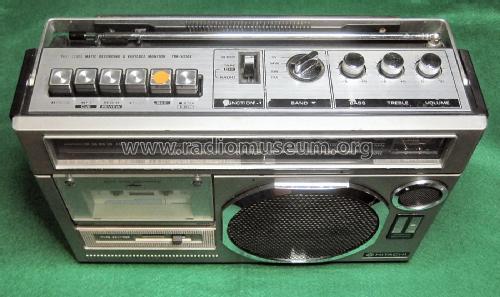 4 Band Radio Cassette Recorder TRK-5330E; Hitachi Ltd.; Tokyo (ID = 2475839) Radio