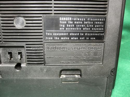 4 Band Radio Cassette Recorder TRK-5330E; Hitachi Ltd.; Tokyo (ID = 2475841) Radio