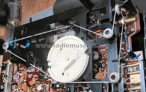 4 Band Radio Cassette Recorder TRK-5330E; Hitachi Ltd.; Tokyo (ID = 2475845) Radio