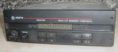 VW Alpha KMS-1086V VW 357 035 156B; Hitachi Ltd.; Tokyo (ID = 1322265) Car Radio