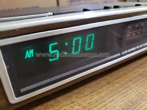 FM/AM Electronic Clock Radio KC-661H; Hitachi Ltd.; Tokyo (ID = 2819402) Radio