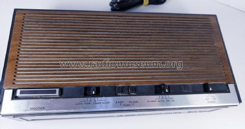 FM/AM Electronic Clock Radio KC-661H; Hitachi Ltd.; Tokyo (ID = 2819406) Radio