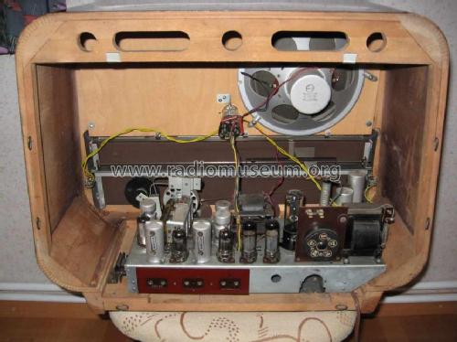 Olympic 53 W762U; Horny Hornyphon; (ID = 328622) Radio