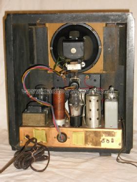 275 ; Howard Radio Company (ID = 1403272) Radio