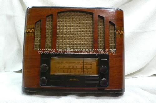 307-4; Howard Radio Company (ID = 1359407) Radio
