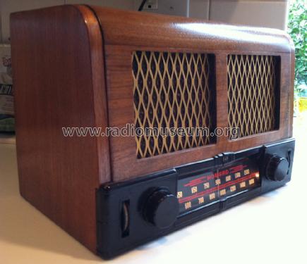 906 ; Howard Radio Company (ID = 1408676) Radio