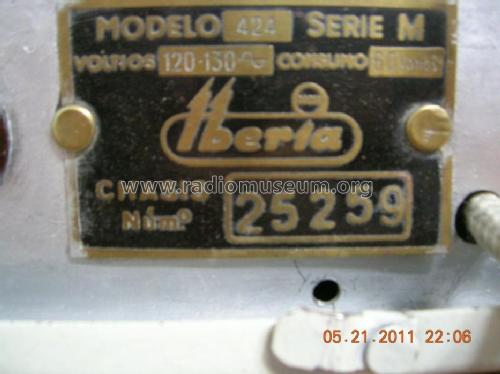 David 424 Serie M; Iberia Radio SA; (ID = 999303) Radio