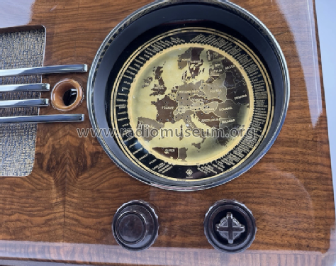 Geographic U - Super 438GW; Ingelen, (ID = 3142237) Radio