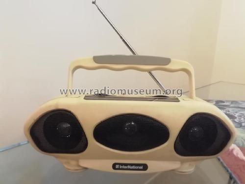 International R183; Unknown to us - (ID = 2482276) Radio