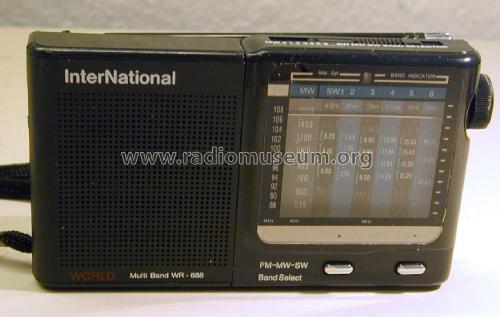 World Receiver Multi Band WR-688; International (ID = 2451041) Radio