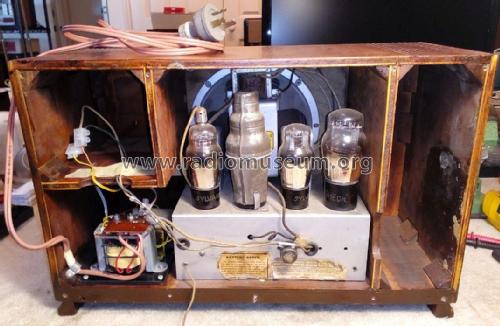 Kadette 400 ; International Radio (ID = 2488968) Radio