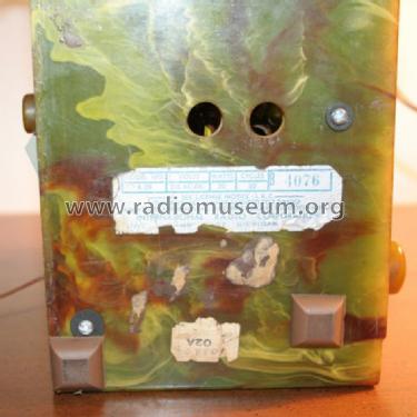 Kadette K-25 Clockette ; International Radio (ID = 992711) Radio