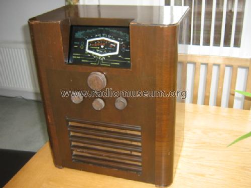 U49/660; Invicta Radio Ltd.; (ID = 1068167) Radio