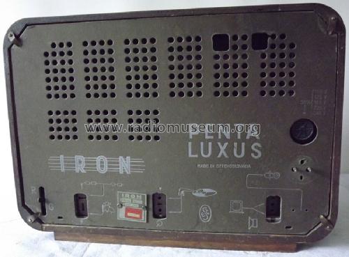 Penta Luxus ; Iron-Radio, Ing. (ID = 1435117) Radio