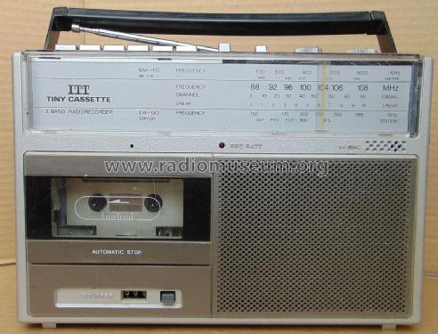 Tiny Cassette 110L ; ITT Schaub-Lorenz (ID = 2748848) Radio