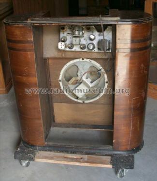 556-C ; Pacific Radio (ID = 1461200) Radio